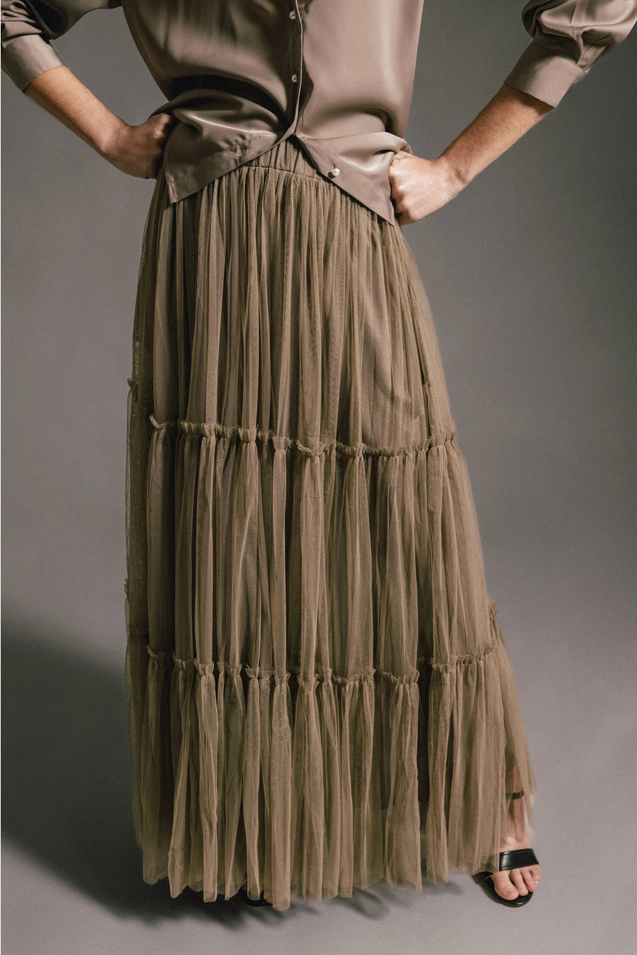 Elegantes Damen Lanidor Ausgestellter Tüllrock Midi Taupe - Image 4